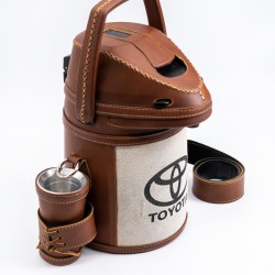 TERMO TERERE TOYOTA CON PELO LOGO HORIZONTAL 2.5L